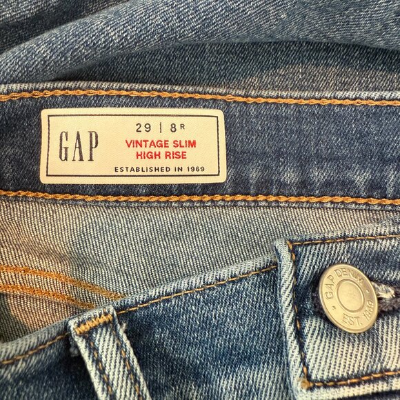 Gap Vintage Slim High Rise Jeans Size 8 Medium Wash Great Condition - Picture 3 of 4